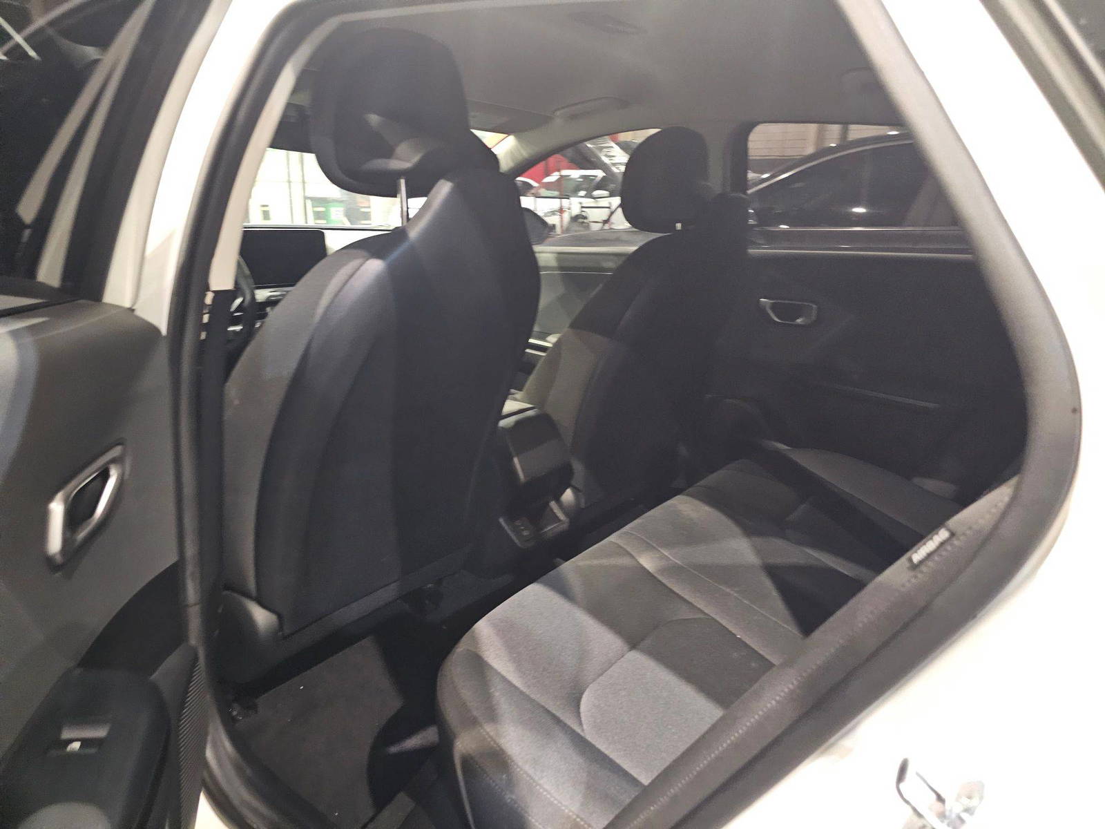2025 KIA K4 — 17924 Miles — Lot SE046539 — Al Surrah - Marhaba Auctions Used Cars - Image 7