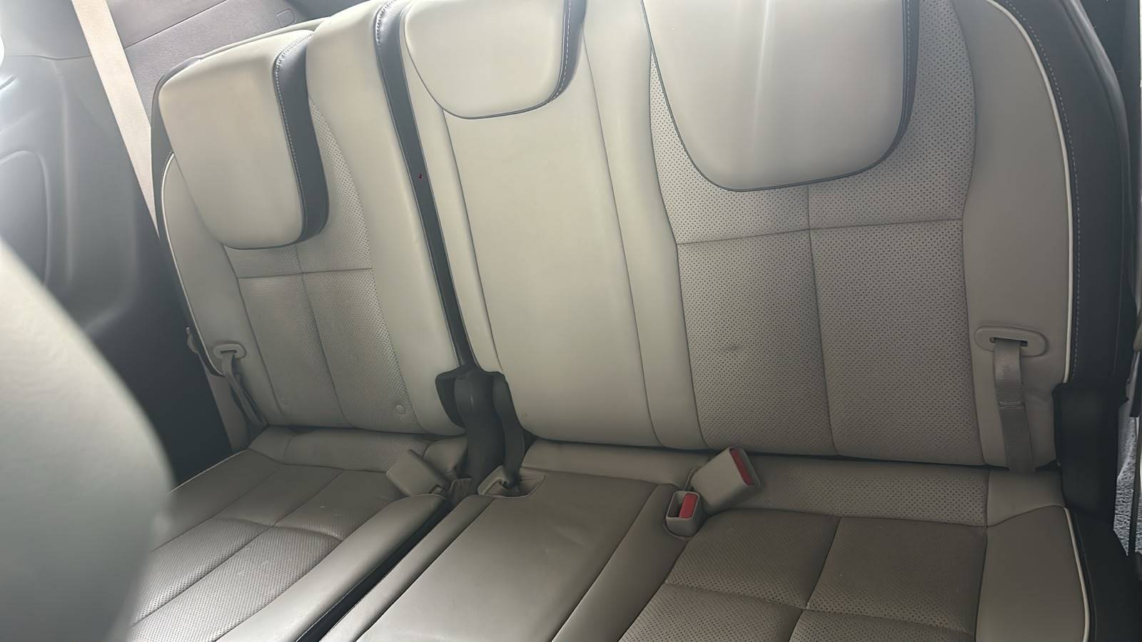 2015 KIA SEDONA — 168899 Miles — Lot 6F6044904 — Souq - Marhaba Auctions Used Cars - Image 5