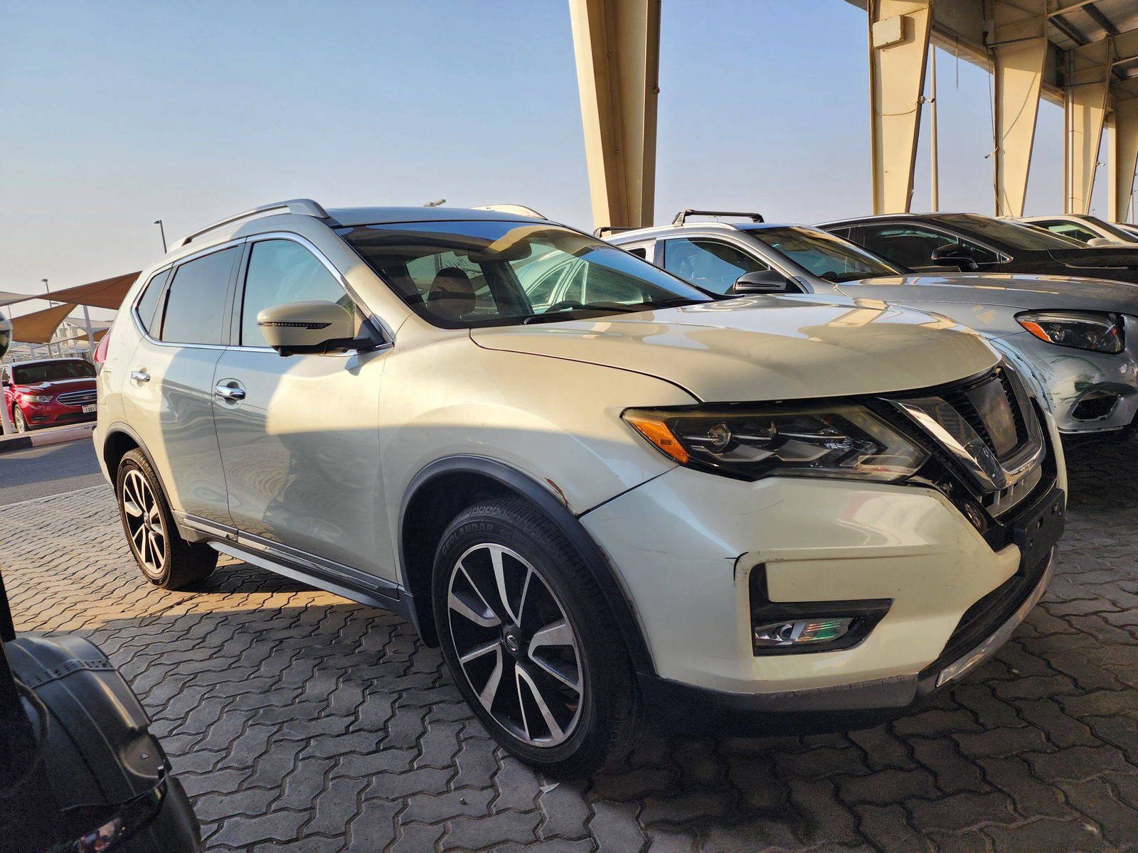 2017 NISSAN ROGUE — 91853 Miles — Lot 55167684 — Souq - Marhaba Auctions Used Cars - Image 4