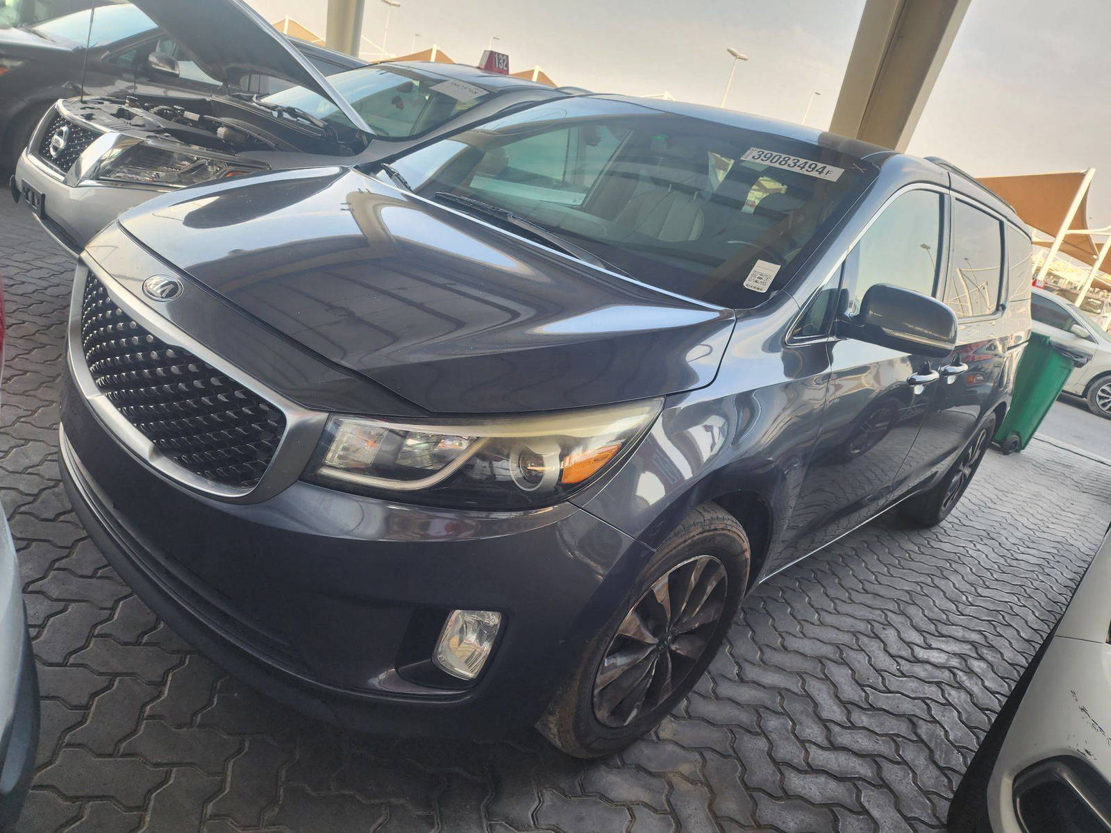 2015 KIA SEDONA — 225675 Miles — Lot 39083494 — Souq - Marhaba Auctions Used Cars - Image 3