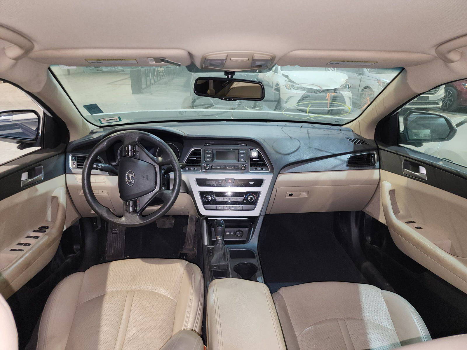 2015 HYUNDAI SONATA — 153417 Miles — Lot 014401 — Al Quoz - Marhaba Auctions Used Cars - Image 4