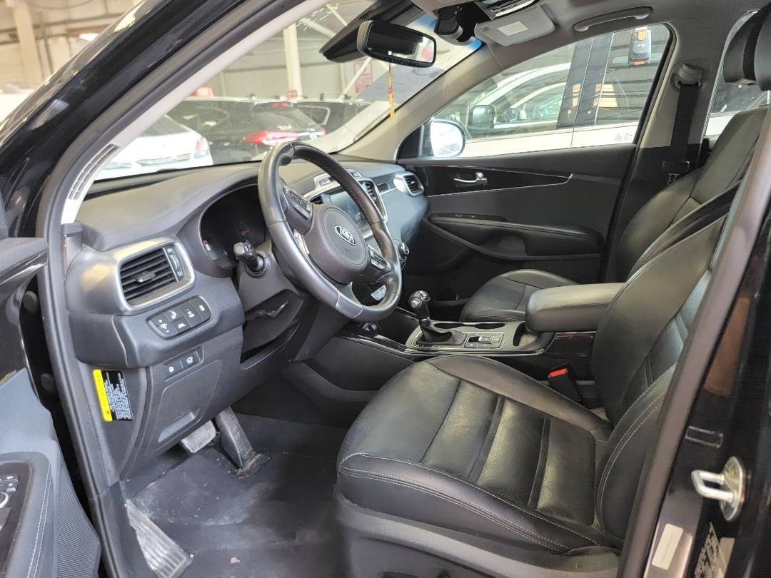 2018 KIA SORENTO — 111600 Miles — Lot JG358631 — Souq - Marhaba Auctions Used Cars - Image 8