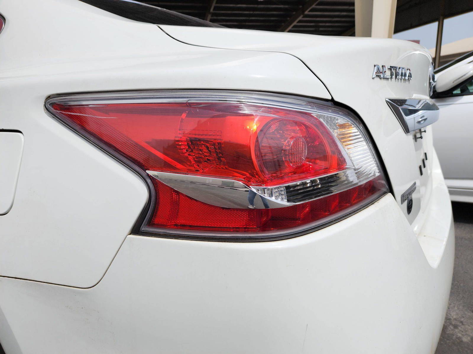 2015 NISSAN ALTIMA — 202942 Miles — Lot 65732 — Souq - Marhaba Auctions Used Cars - Image 9