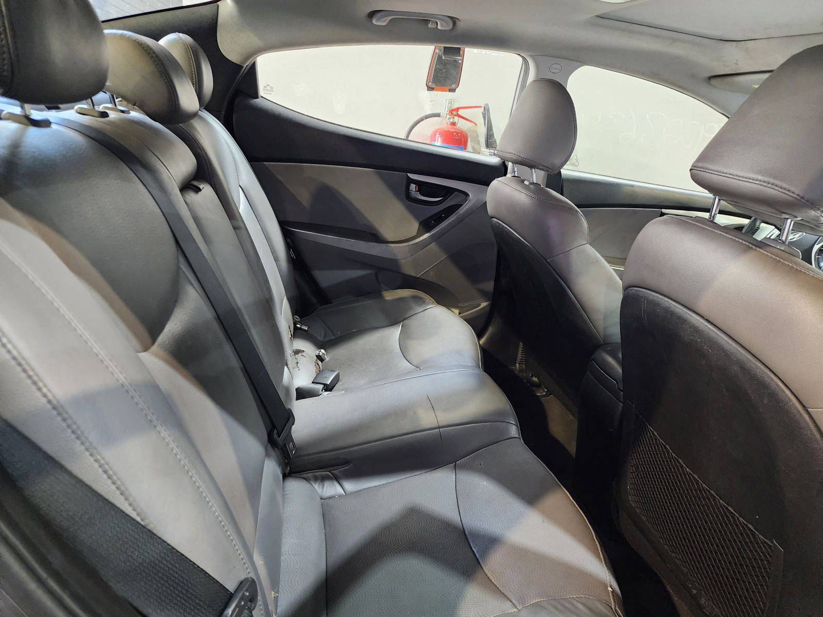 2012 HYUNDAI ELANTRA — 146649 Miles — Lot 106414 — Al Quoz - Marhaba Auctions Used Cars - Image 7