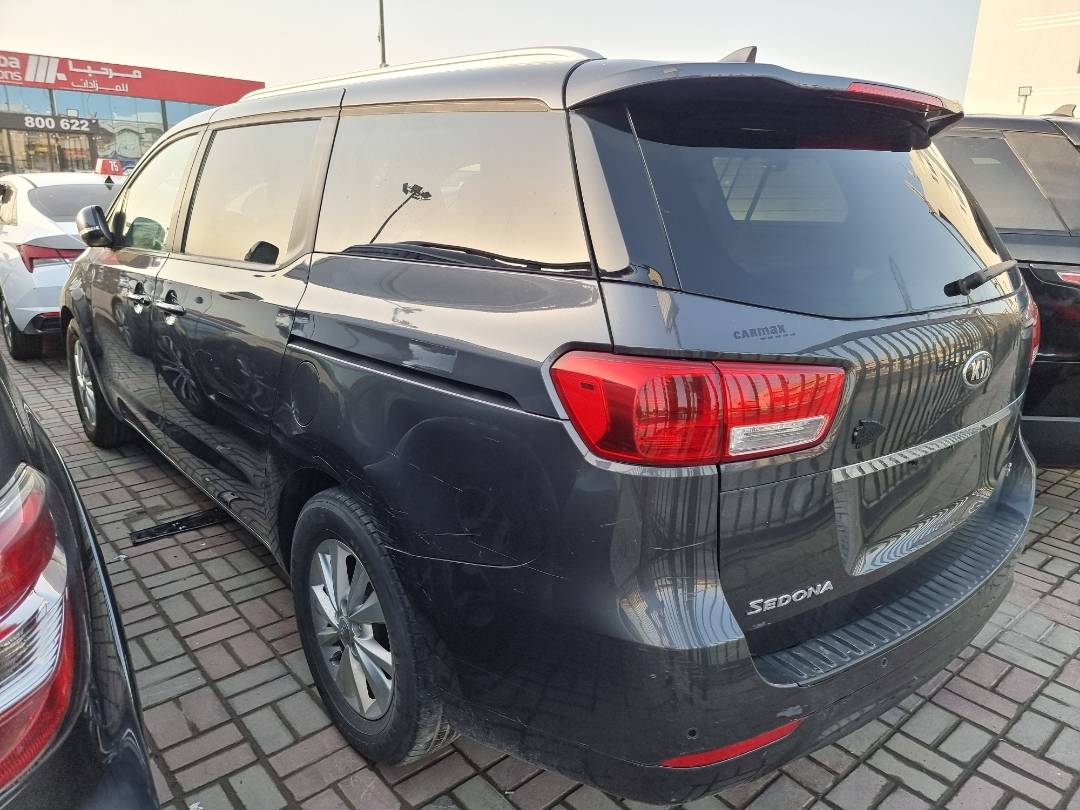 2017 KIA SEDONA — 91068 Miles — Lot 125487 — Ind. 12 - Marhaba Auctions Used Cars - Image 5