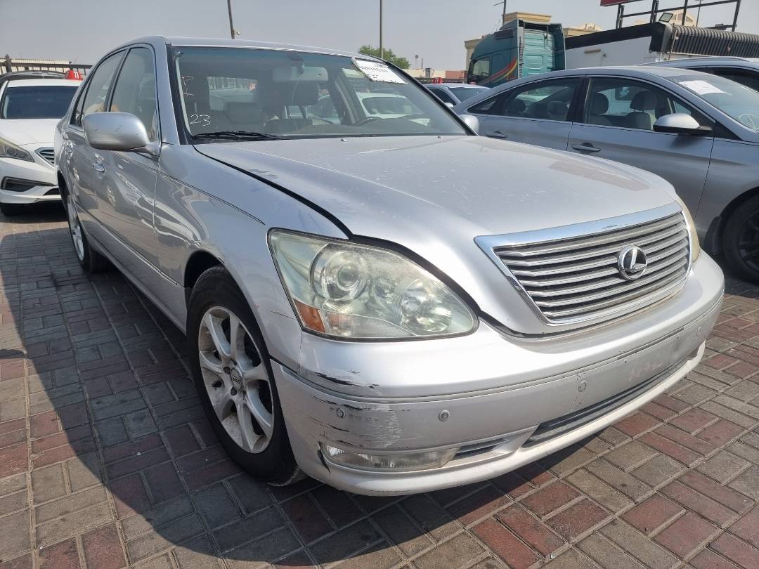 2005 LEXUS LS 430 — 196353 Miles — Lot 5000890 — Ind. 12 - Marhaba Auctions Used Cars - Image 4