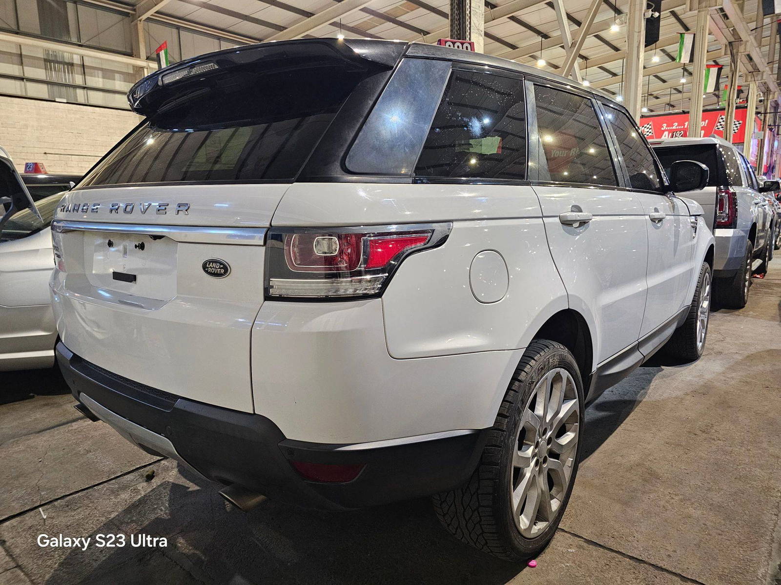 2015 LAND ROVER RANGE ROVER SPORT — 119301 Miles — Lot A629866 — Main - Marhaba Auctions Used Cars - Image 3