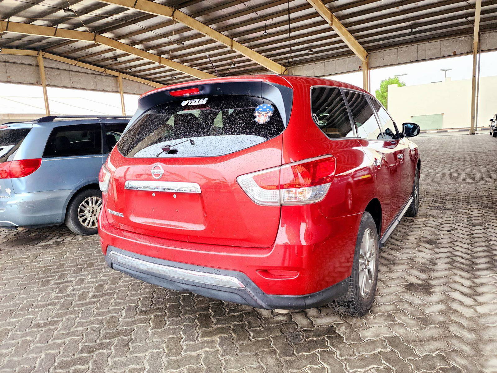 2013 NISSAN PATHFINDER — 125960 Miles — Lot DC670852 — Souq - Marhaba Auctions Used Cars - Image 3