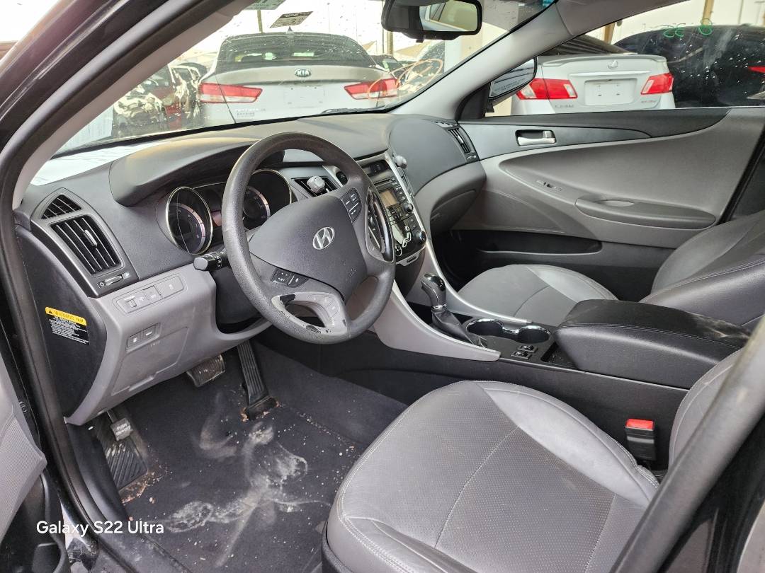 2012 HYUNDAI SONATA — 190243 Miles — Lot 42662204 — Souq - Marhaba Auctions Used Cars - Image 3