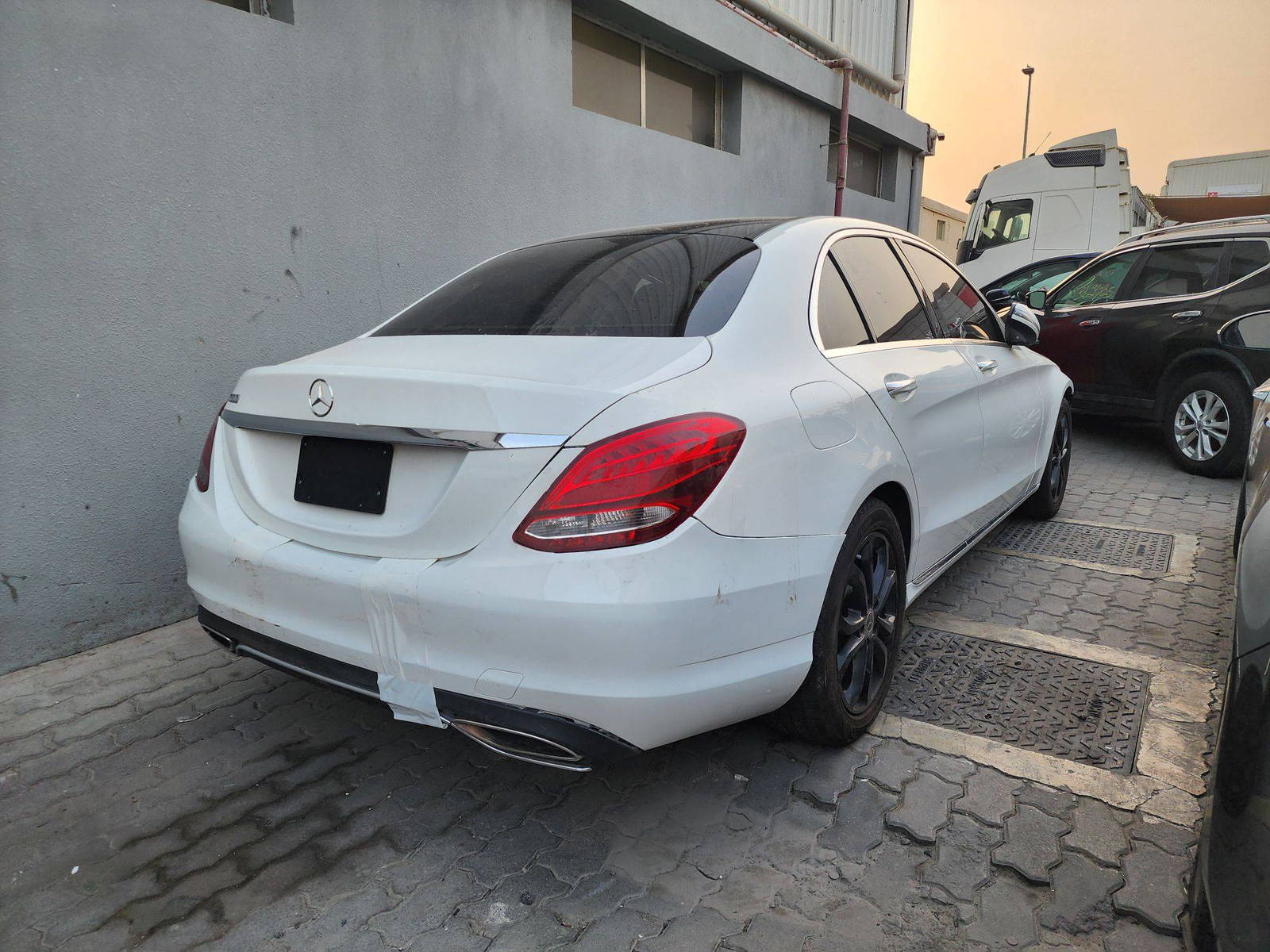 2016 MERCEDES BENZ C300 — 105395 Miles — Lot R138112 — Souq - Marhaba Auctions Used Cars - Image 4