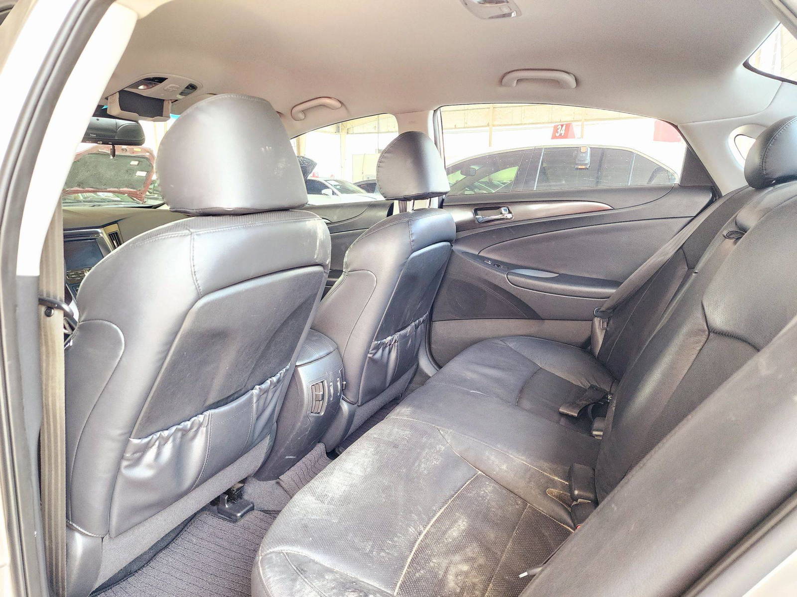 2012 HYUNDAI SONATA — 93072 KM — Lot 346280 — Souq - Marhaba Auctions Used Cars - Image 6