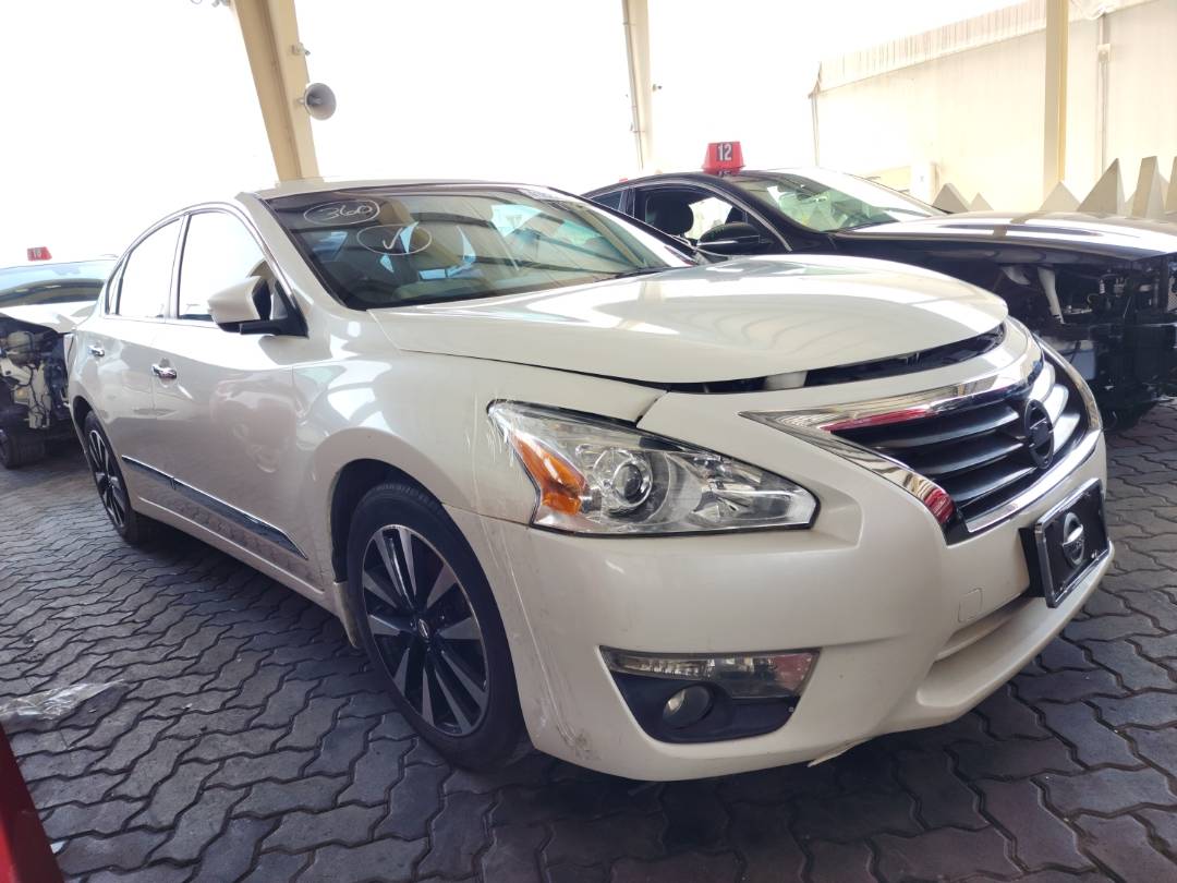 2015 NISSAN ALTIMA — 193877 Miles — Lot 78627 — Souq - Marhaba Auctions Used Cars - Image 4