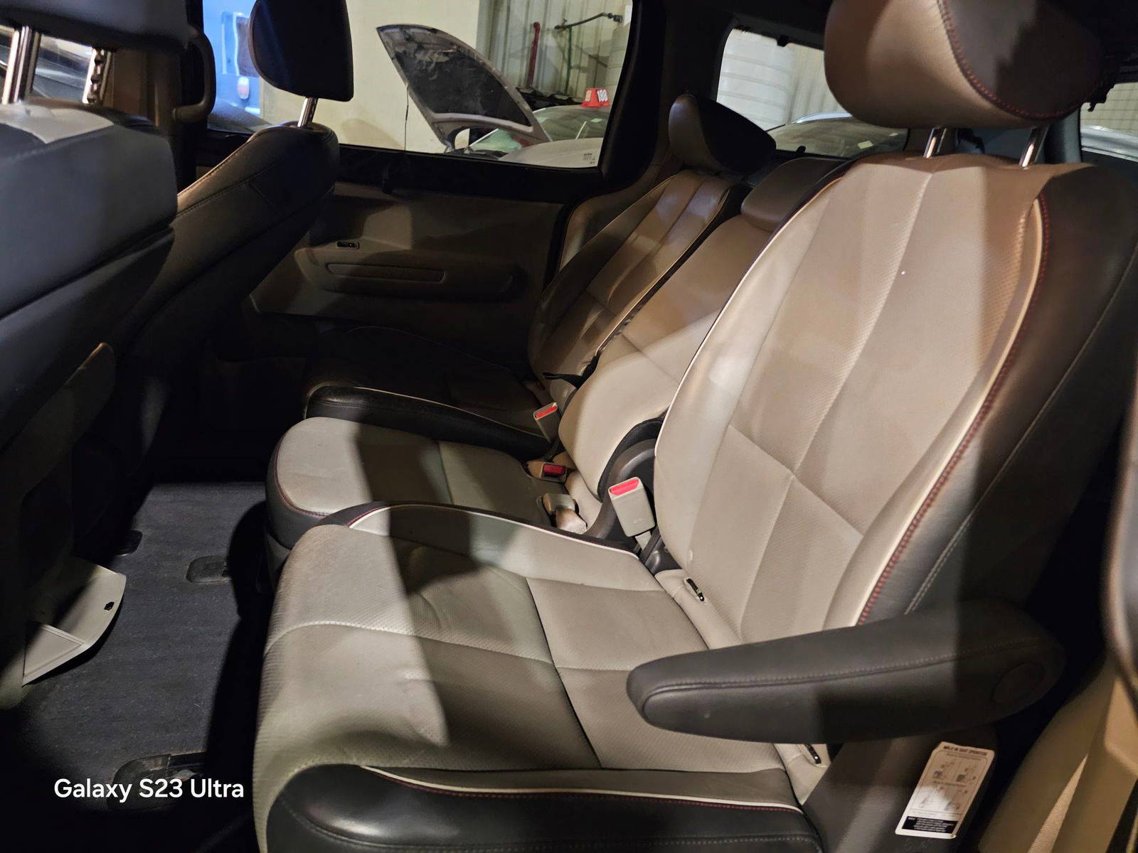 2017 KIA SEDONA — 166929 Miles — Lot 81711045 — Main - Marhaba Auctions Used Cars - Image 10