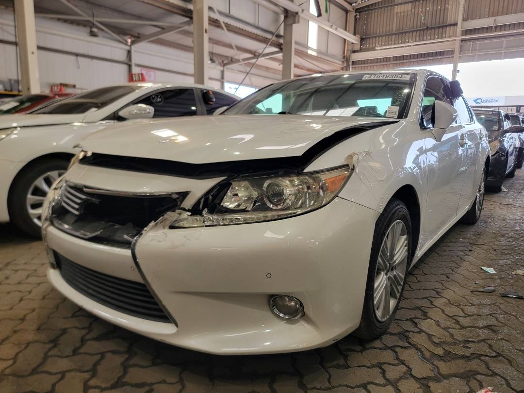 2015 LEXUS ES 350 — 133447 Miles — Lot F2180550 — Souq - Marhaba Auctions Used Cars - Image 7
