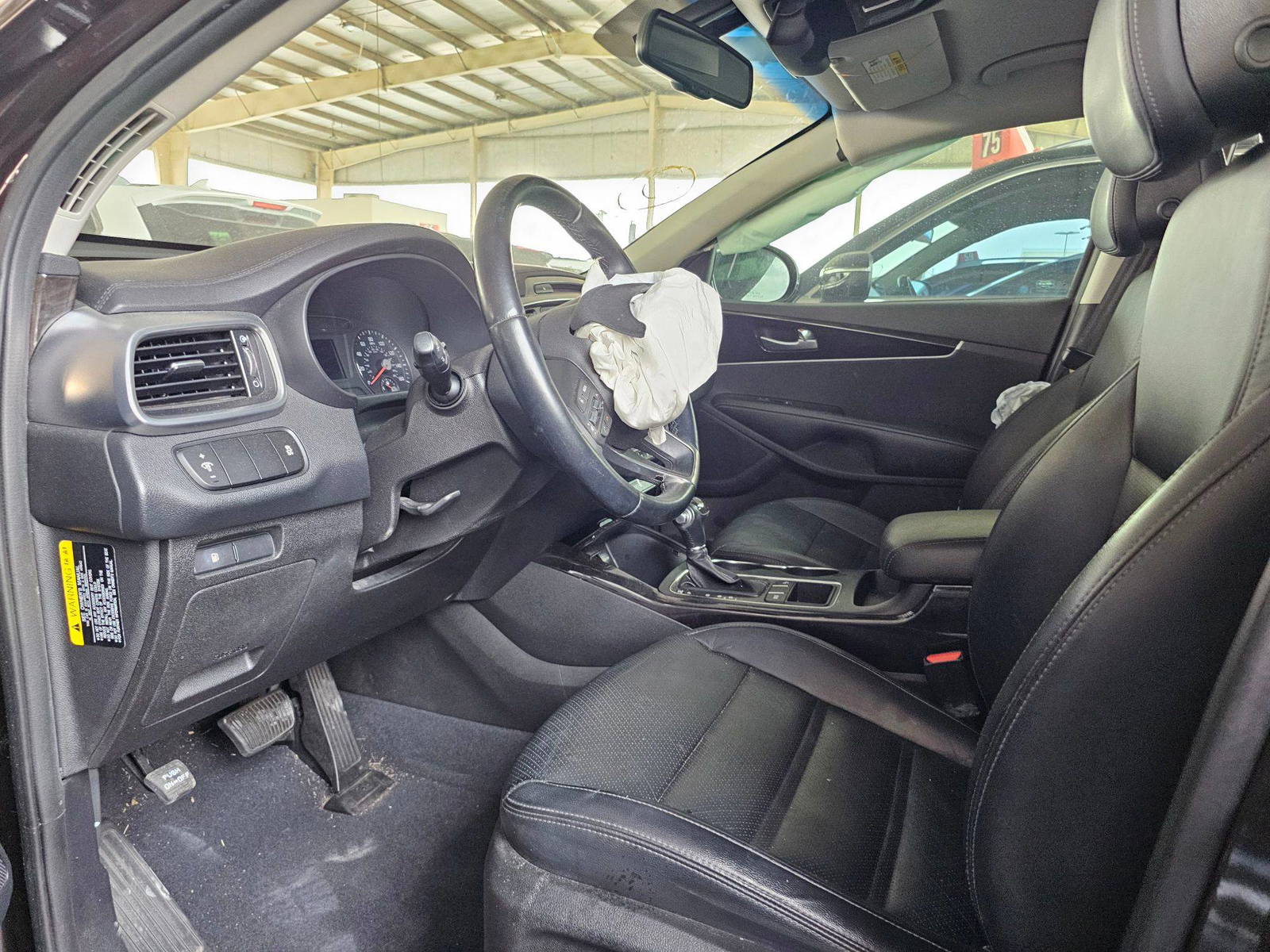 KIA SORENTO 2016 - Marhaba Auction Used Cars - Image 8