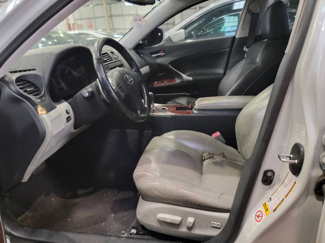 2006 LEXUS IS 250 — 207102 Miles — Lot 007149 — Main - Marhaba Auctions Used Cars - Image 6