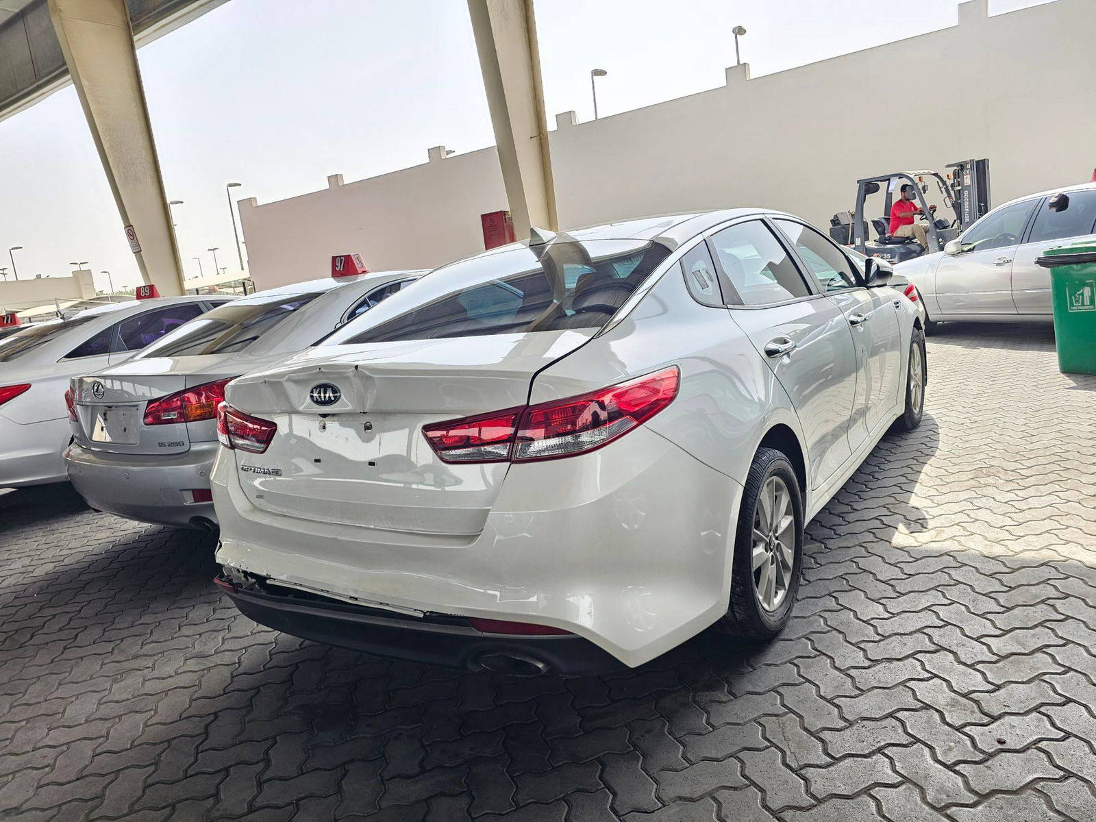 2016 KIA OPTIMA — 141943 Miles — Lot 48400105 — Souq - Marhaba Auctions Used Cars - Image 3