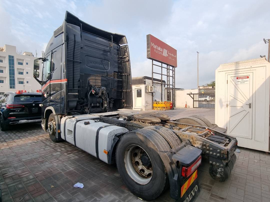 2017 VOLVO FH-Series — 990312 KM — Lot B811772 — Ind. 12 - Marhaba Auctions Used Cars - Image 5