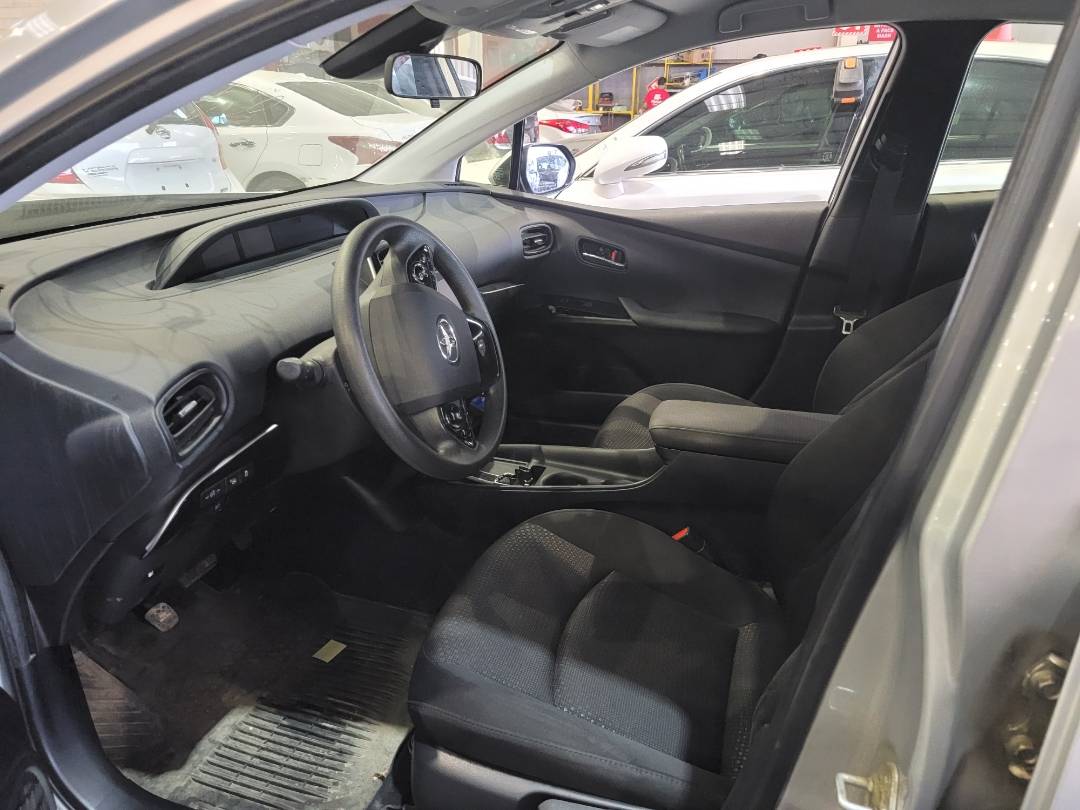 2022 TOYOTA PRIUS — 87884 Miles — Lot 3034738 — Main - Marhaba Auctions Used Cars - Image 8