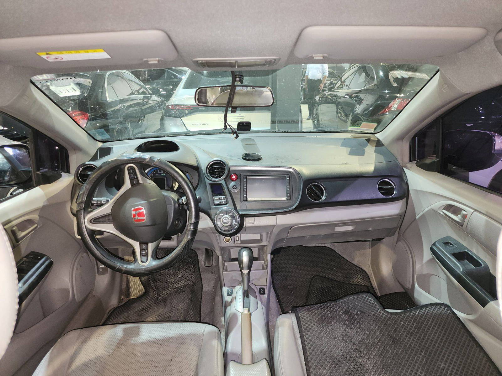 2011 HONDA INSIGHT — Lot 203757 — Al Quoz - Marhaba Auctions Used Cars - Image 8