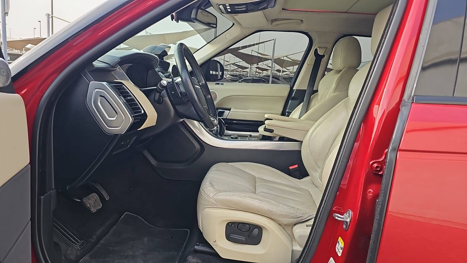 2014 LAND ROVER RANGE ROVER SPORT — 163393 KM — Lot 7EA375748 — Souq - Marhaba Auctions Used Cars - Image 11