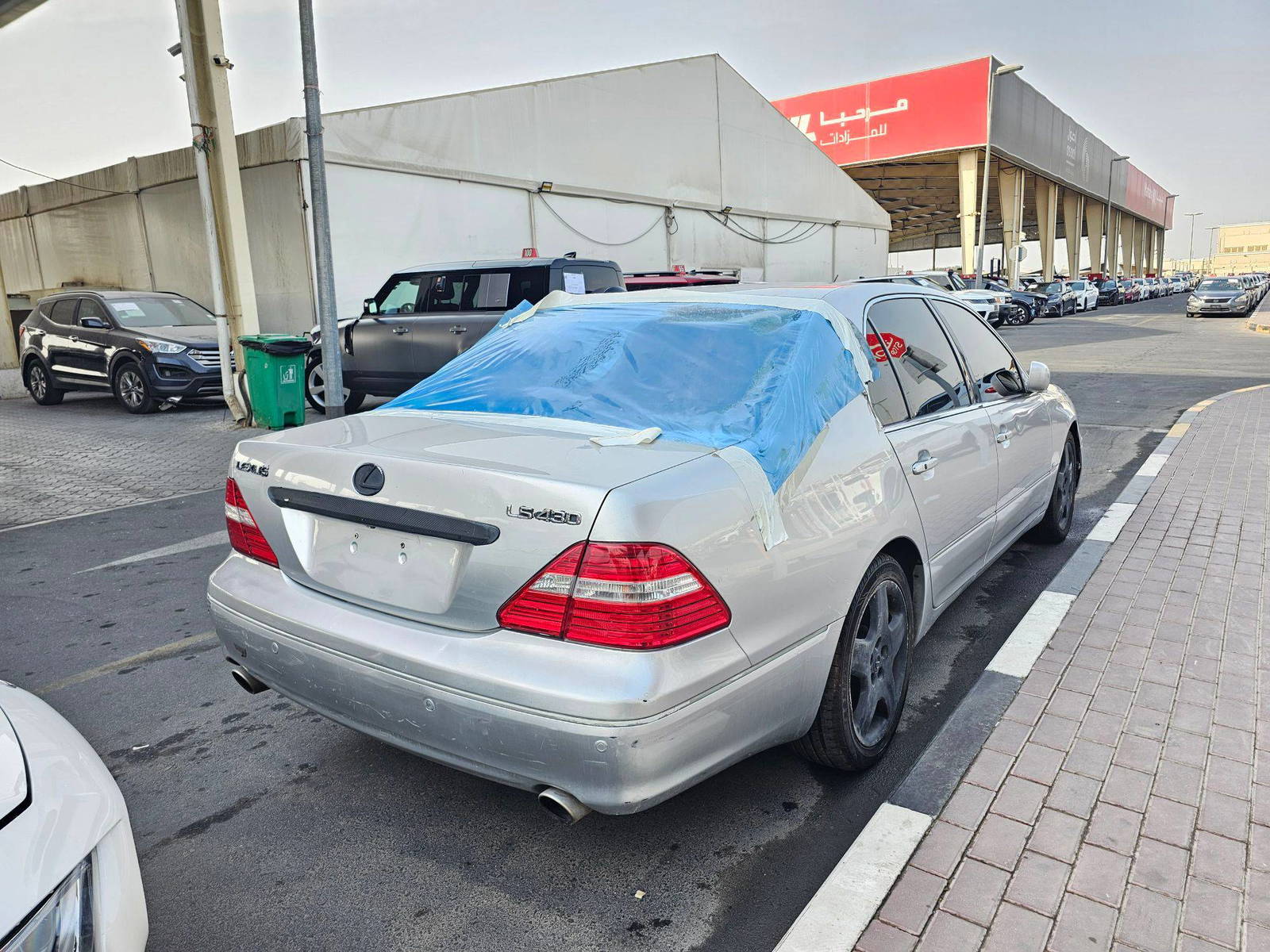 2004 LEXUS LS 430 — 123754 Miles — Lot 0169240 — Souq - Marhaba Auctions Used Cars - Image 4
