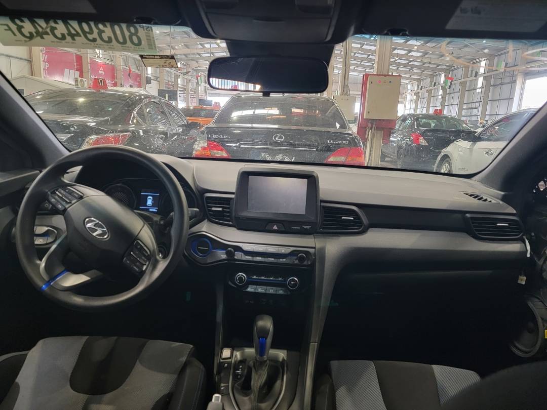 2019 HYUNDAI VELOSTER — 73948 Miles — Lot 80394343 — Souq - Marhaba Auctions Used Cars - Image 12