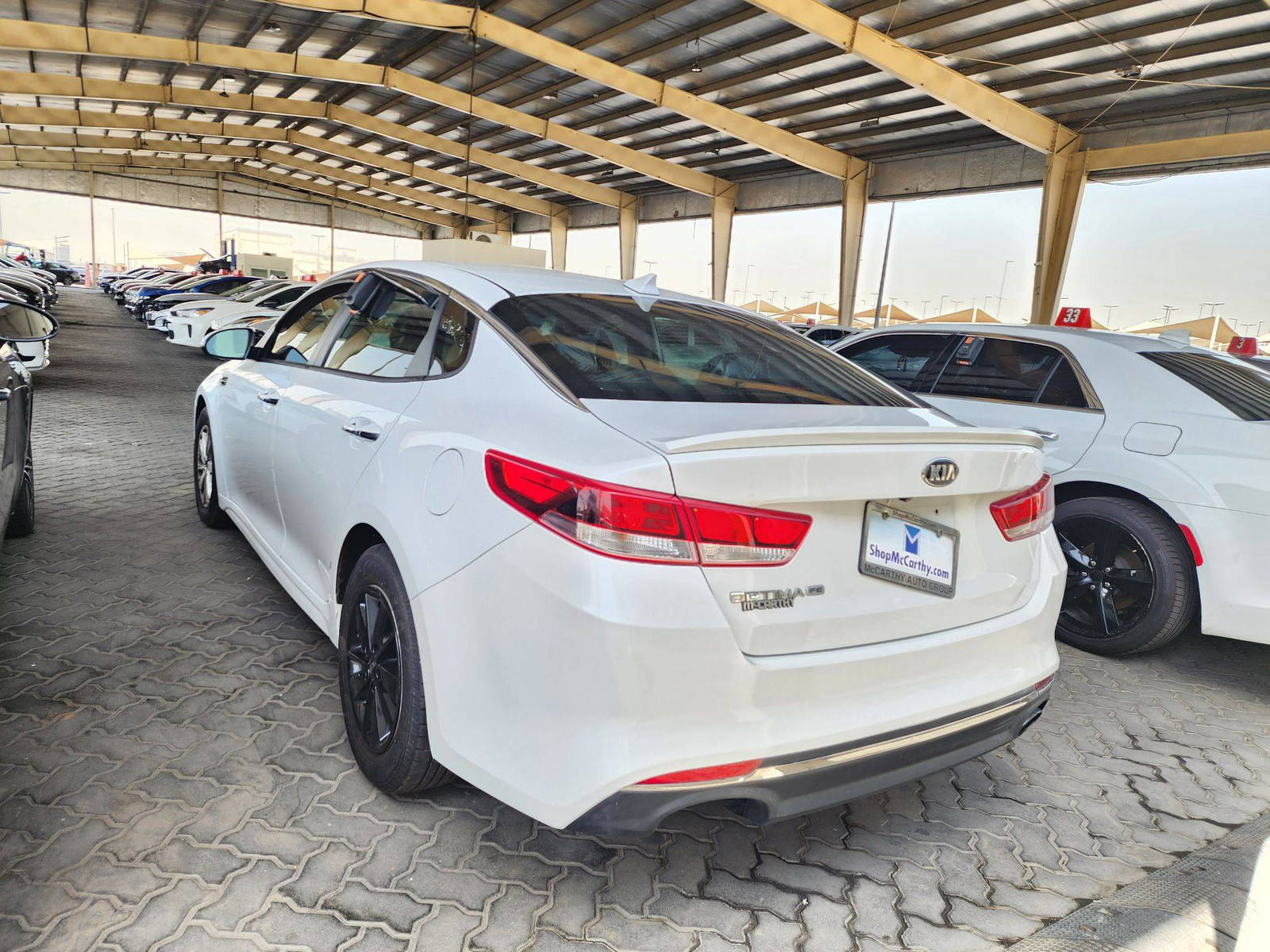 2017 KIA OPTIMA — 161597 Miles — Lot HG169678 — Souq - Marhaba Auctions Used Cars - Image 4