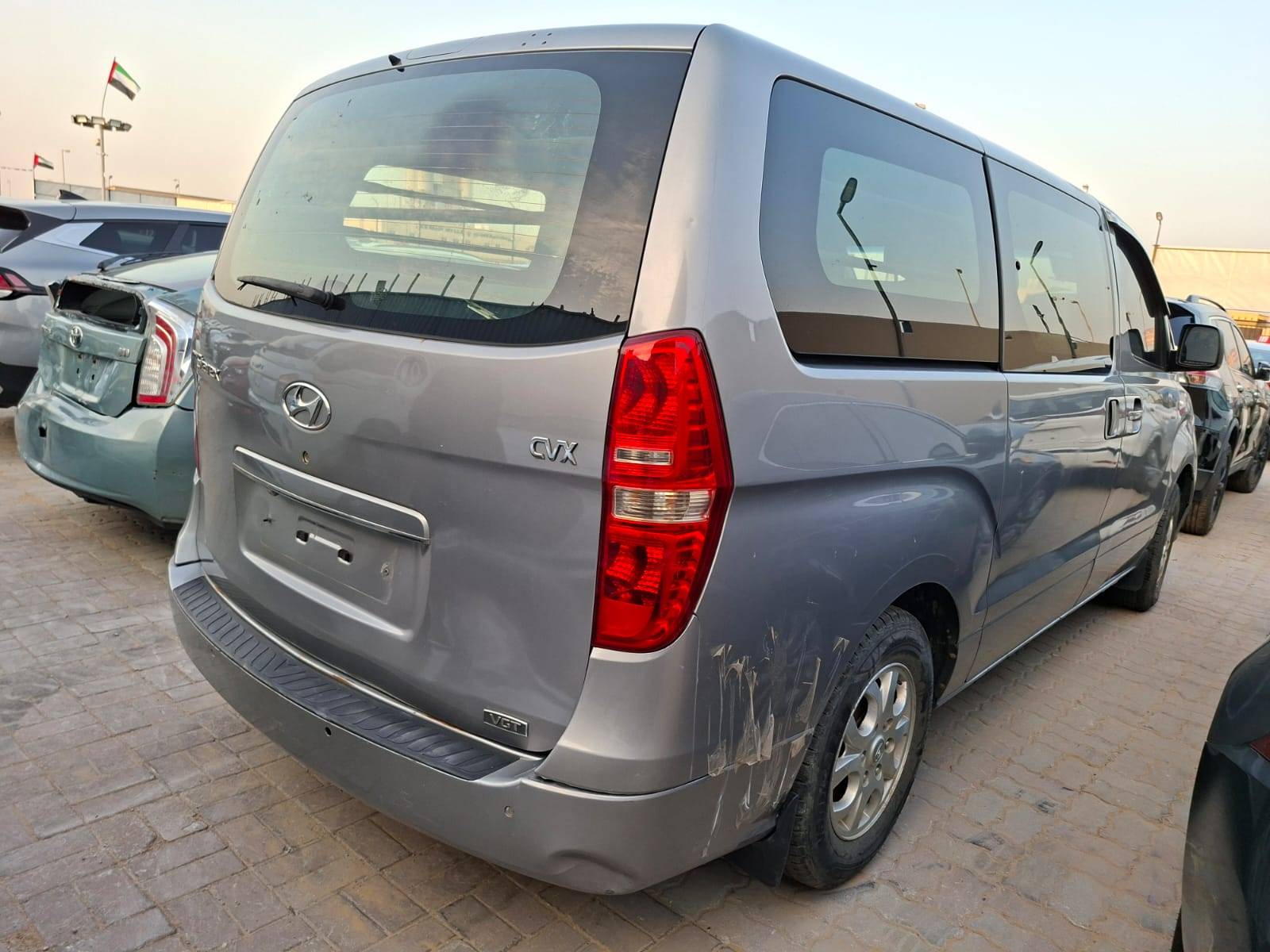 HYUNDAI GRAND STAREX 2011 - Marhaba Auction Used Cars - Image 3