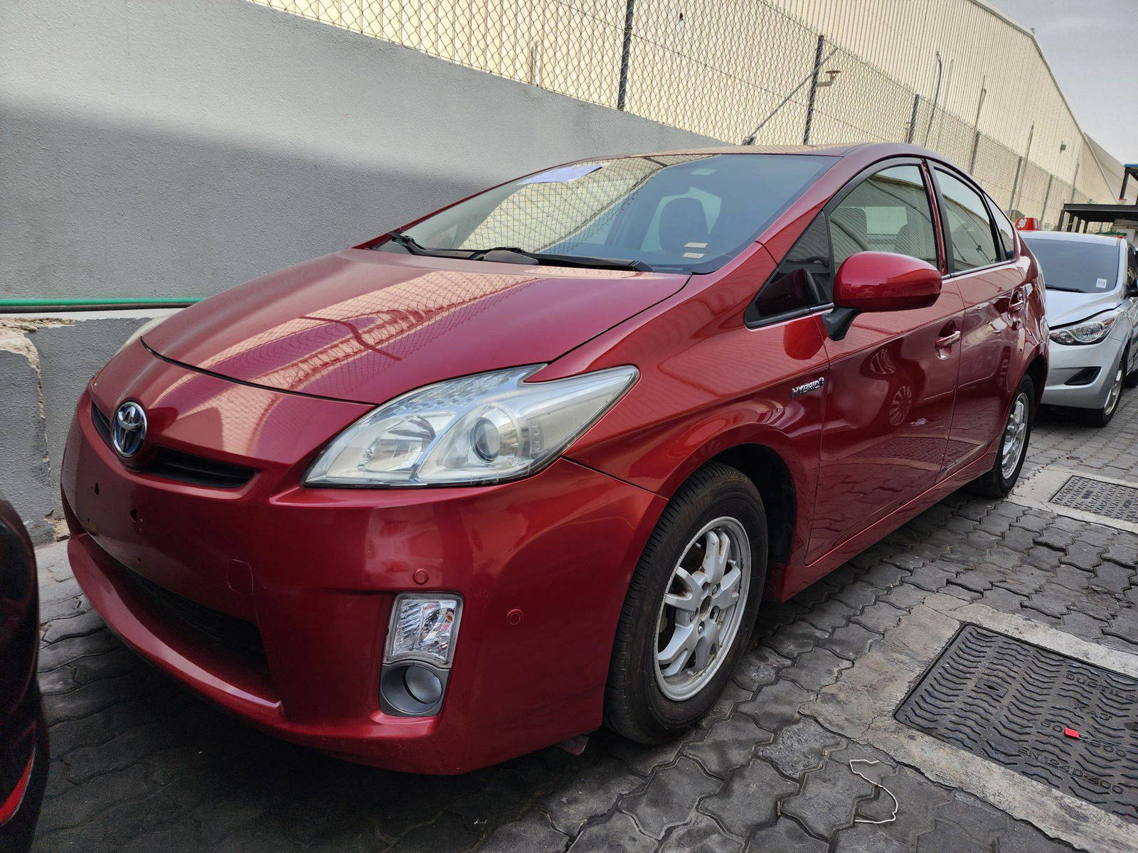 2011 TOYOTA PRIUS — 170835 Miles — Lot 21187 — Al Quoz - Marhaba Auctions Used Cars - Image 4