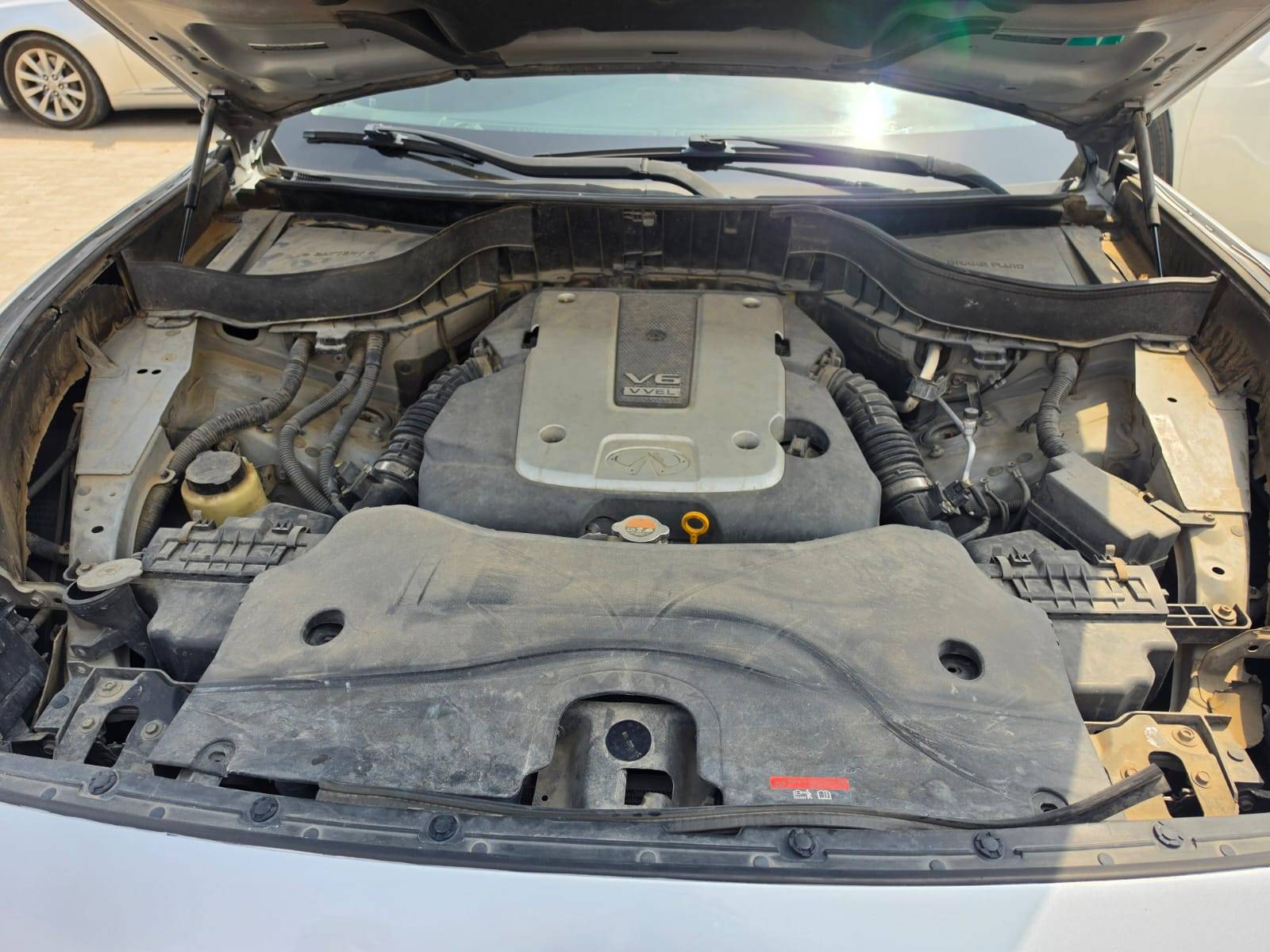 2014 INFINITI QX70 — 397634 KM — Lot EM631326 - Marhaba Auctions Used Cars - Image 9
