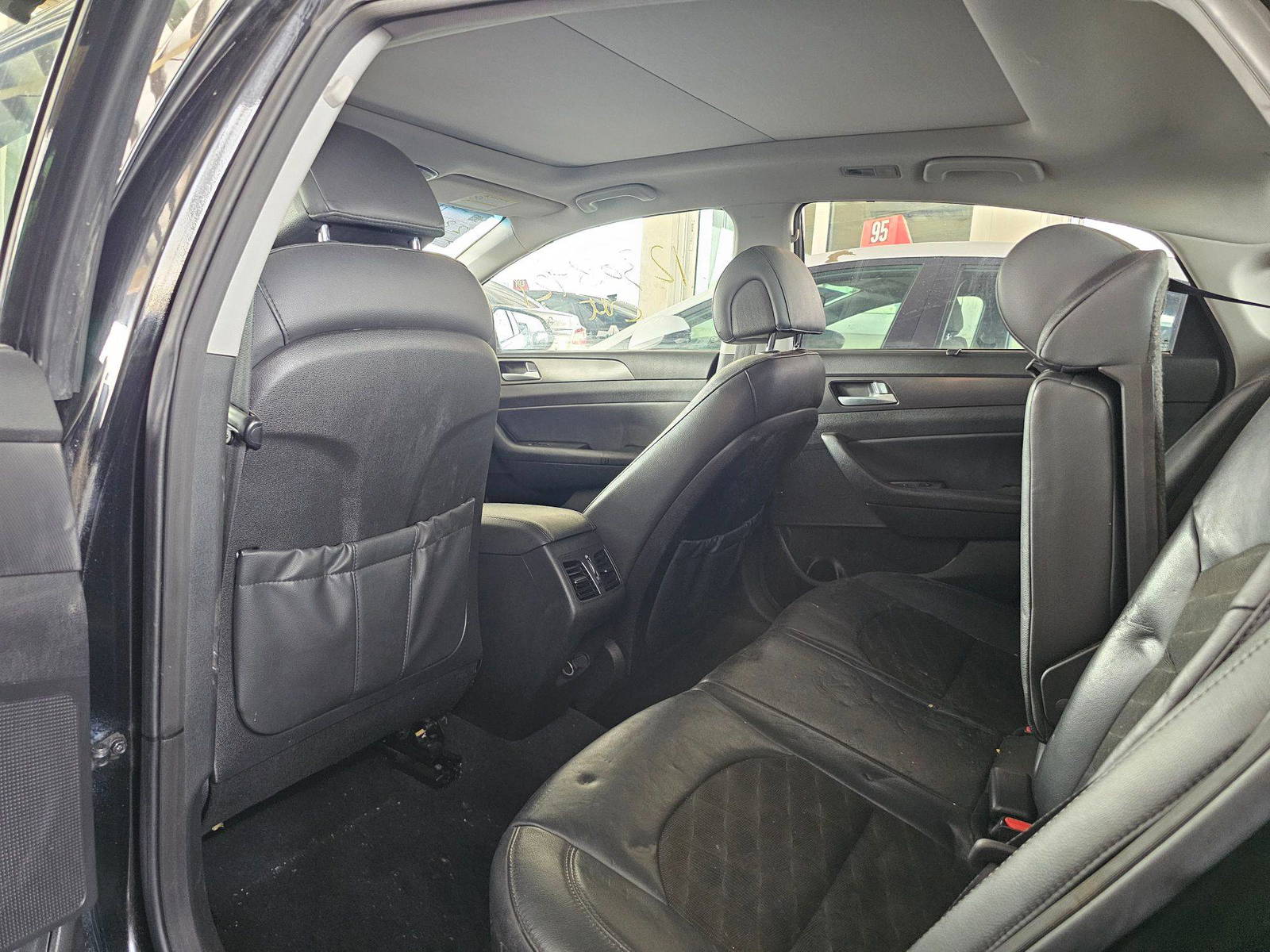 HYUNDAI SONATA 2015 - Marhaba Auction Used Cars - Image 6