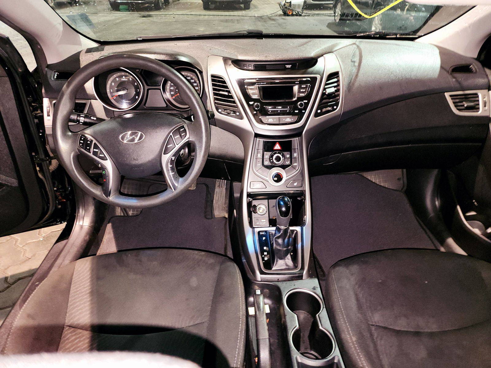 2015 HYUNDAI ELANTRA — 222263 KM — Lot 73585734 — Souq - Marhaba Auctions Used Cars - Image 7