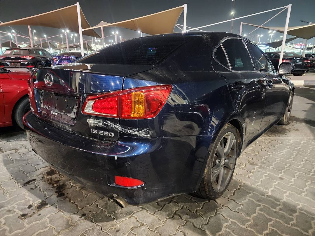 2006 LEXUS IS 250 — 275576 KM — Lot 10087 — Main - Marhaba Auctions Used Cars - Image 5