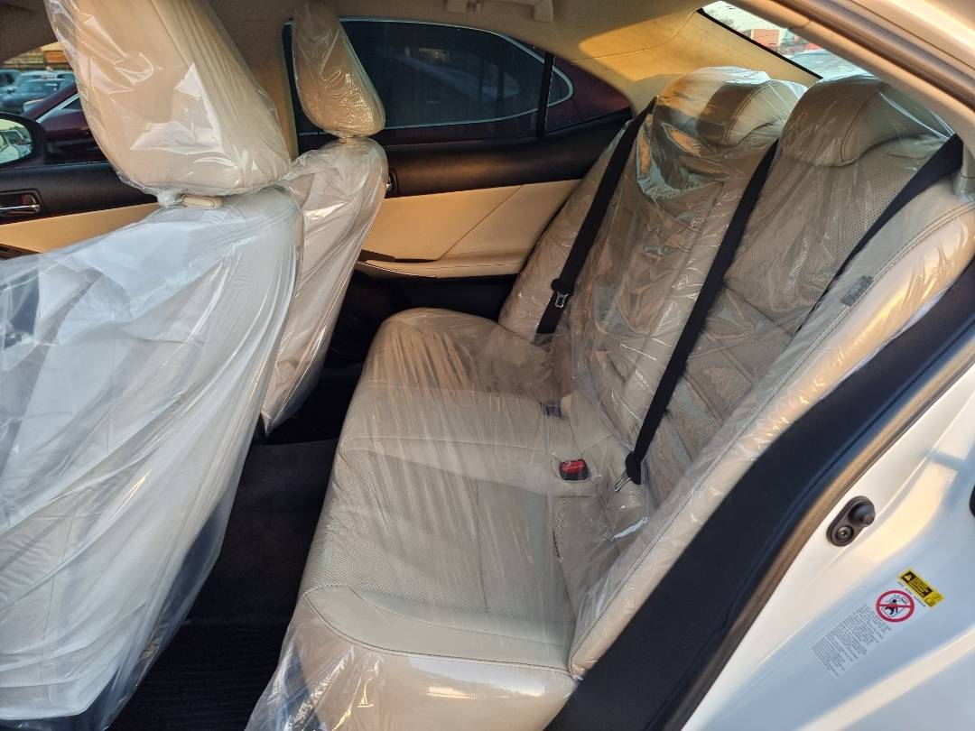 2014 LEXUS IS 250 — 184236 Miles — Lot 125487 — Ind. 12 - Marhaba Auctions Used Cars - Image 6