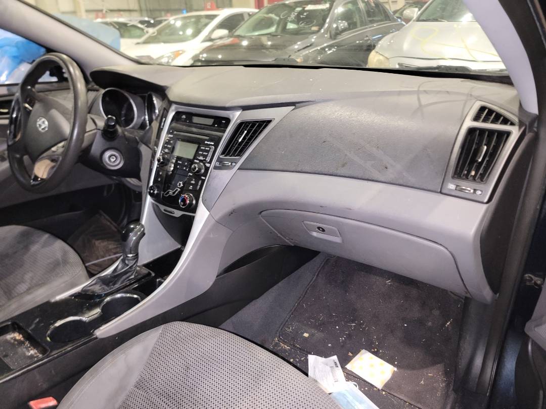 2011 HYUNDAI SONATA — 274537 Miles — Lot 71742253 - Marhaba Auctions Used Cars - Image 5