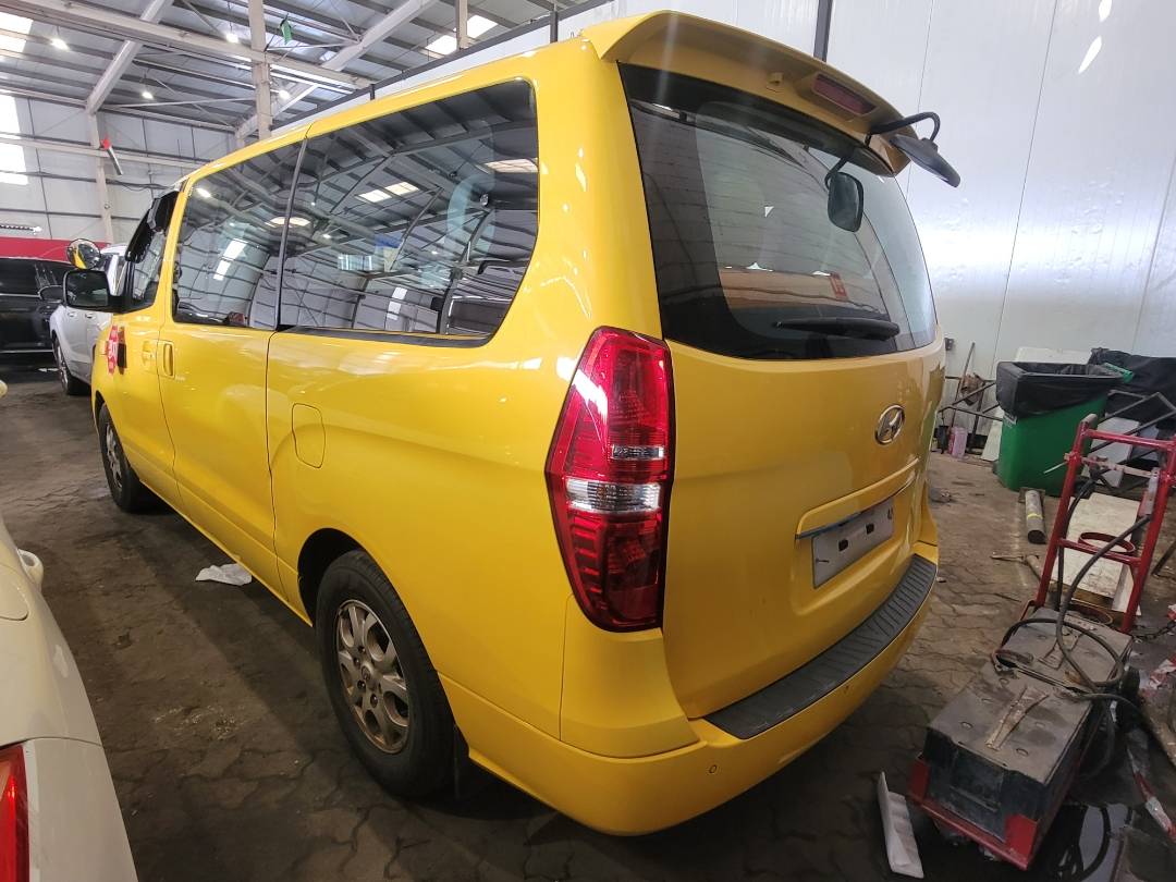 2011 HYUNDAI GRAND STAREX — 116227 KM — Lot JBCU395258 — Main - Marhaba Auctions Used Cars - Image 5