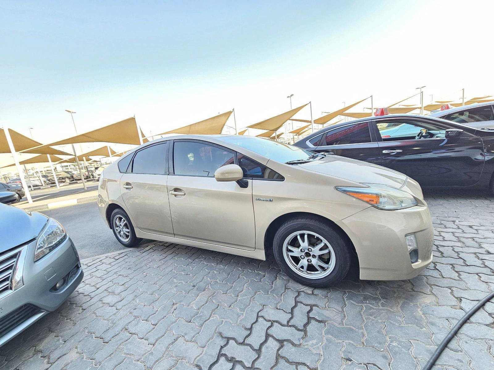 2011 TOYOTA PRIUS — 233987 Miles — Lot 2B0290382 — Souq - Marhaba Auctions Used Cars - Image 4