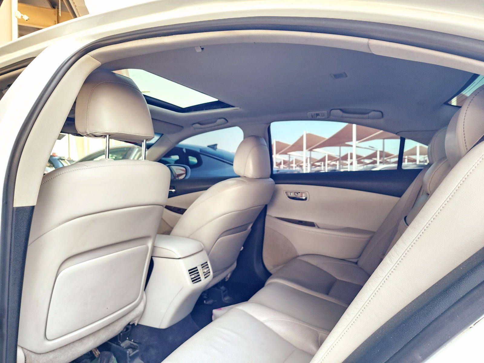2012 LEXUS ES 350 — 179719 Miles — Lot EG6C2508074 — Souq - Marhaba Auctions Used Cars - Image 6