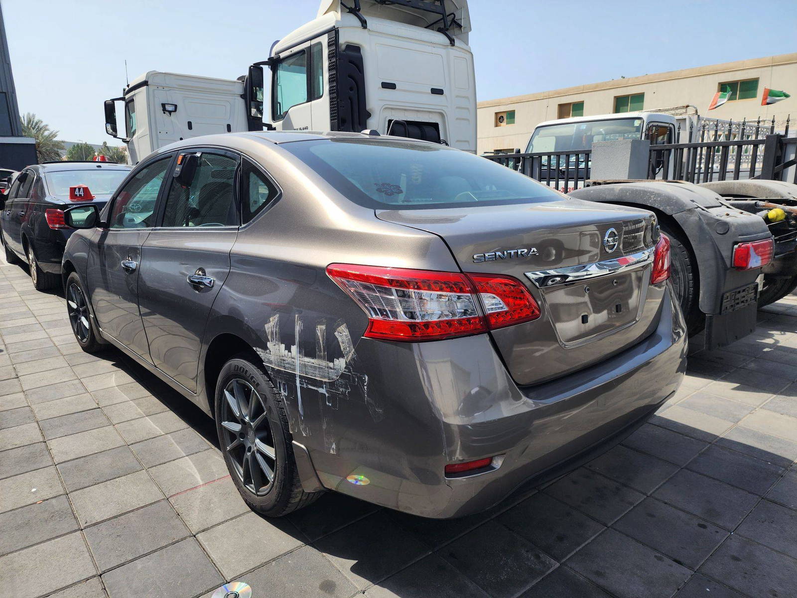 2015 NISSAN SENTRA — 252286 Miles — Lot 25994 — Al Quoz - Marhaba Auctions Used Cars - Image 6