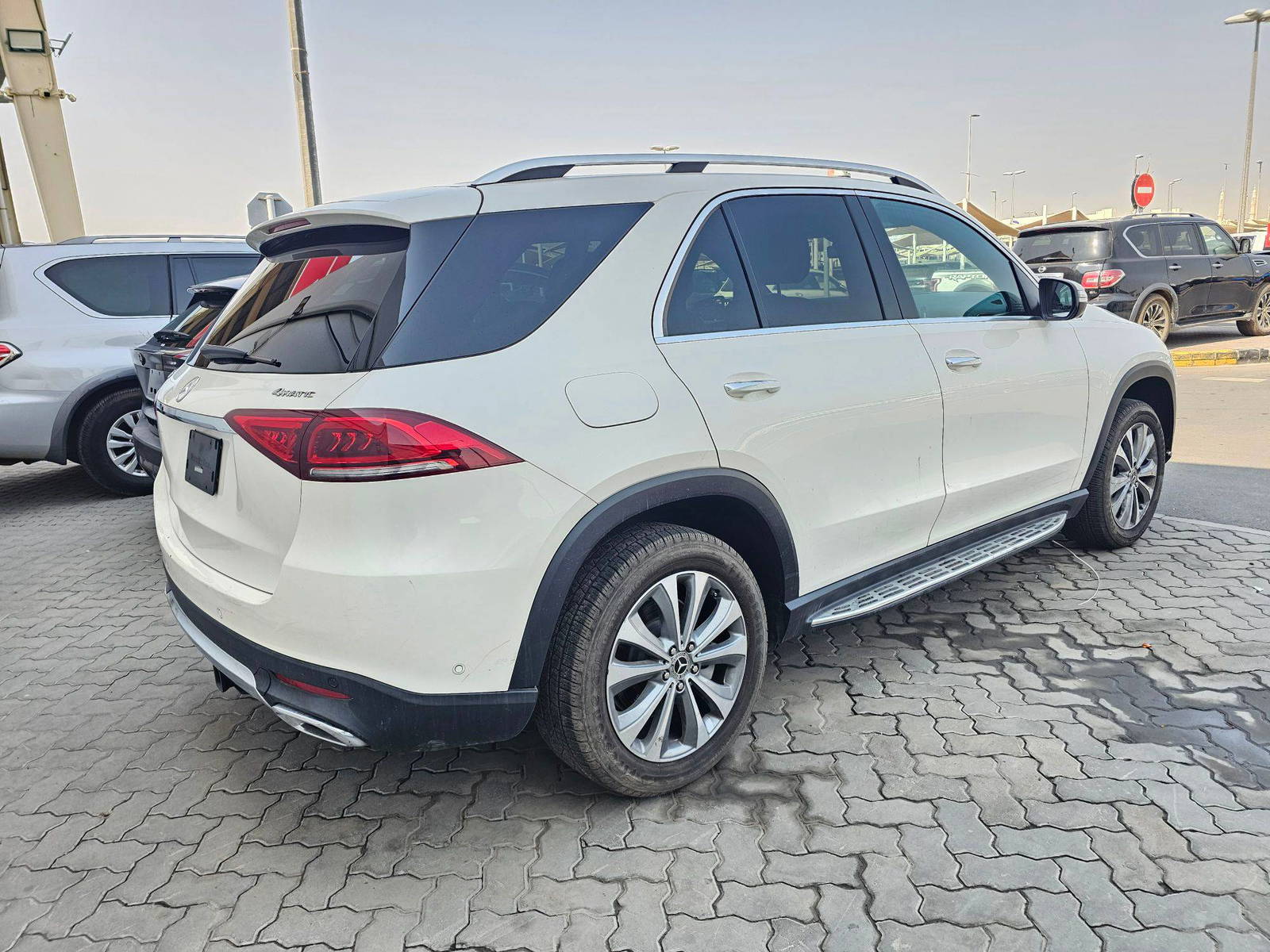 2020 MERCEDES BENZ GLE 350 — 118774 Miles — Lot A048494 — Souq - Marhaba Auctions Used Cars - Image 3