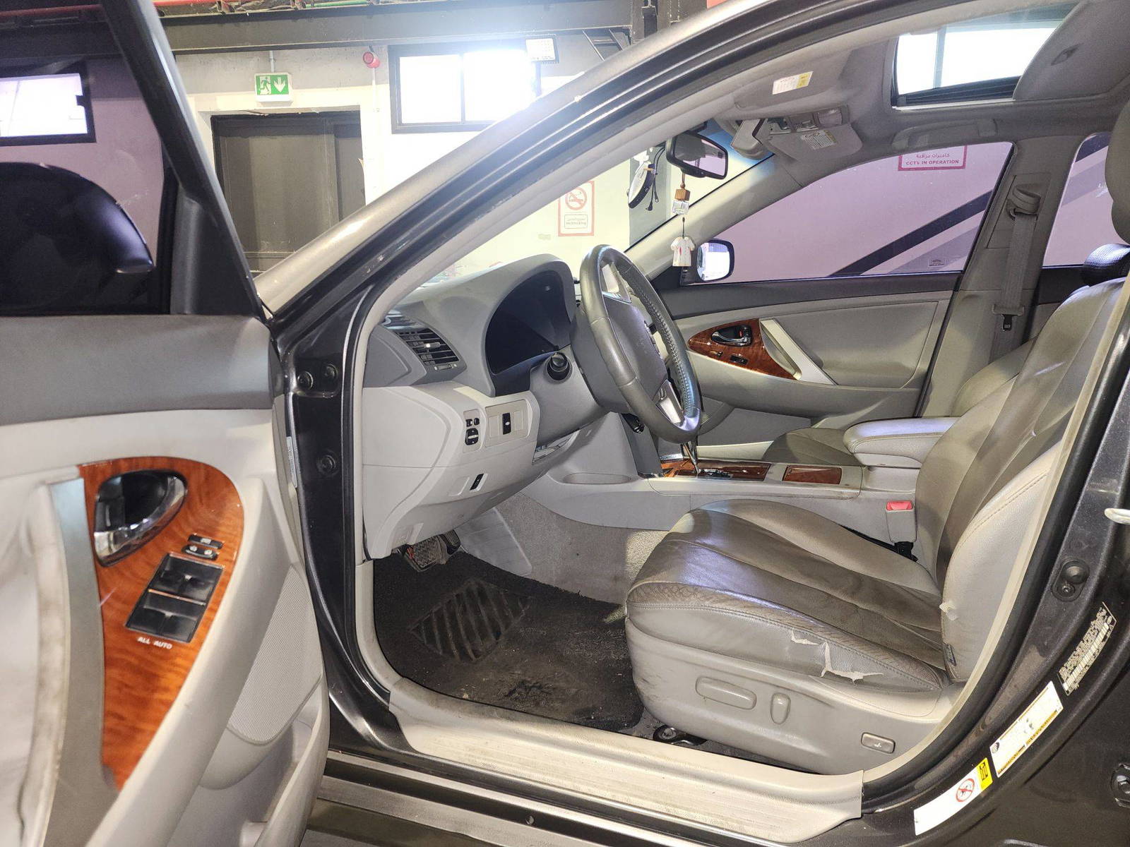 2011 TOYOTA CAMRY — 172182 KM — Lot 3009871 — Al Quoz - Marhaba Auctions Used Cars - Image 9