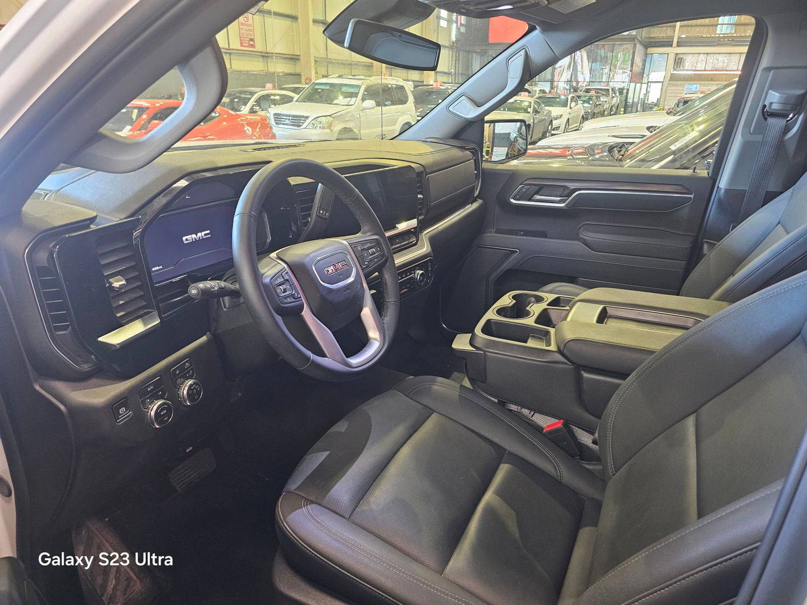 GMC SIERRA 2025 - Marhaba Auction Used Cars - Image 8