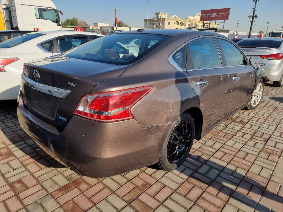 2013 NISSAN ALTIMA — 183932 Miles — Lot 125478 — Ind. 12 - Marhaba Auctions Used Cars - Image 4