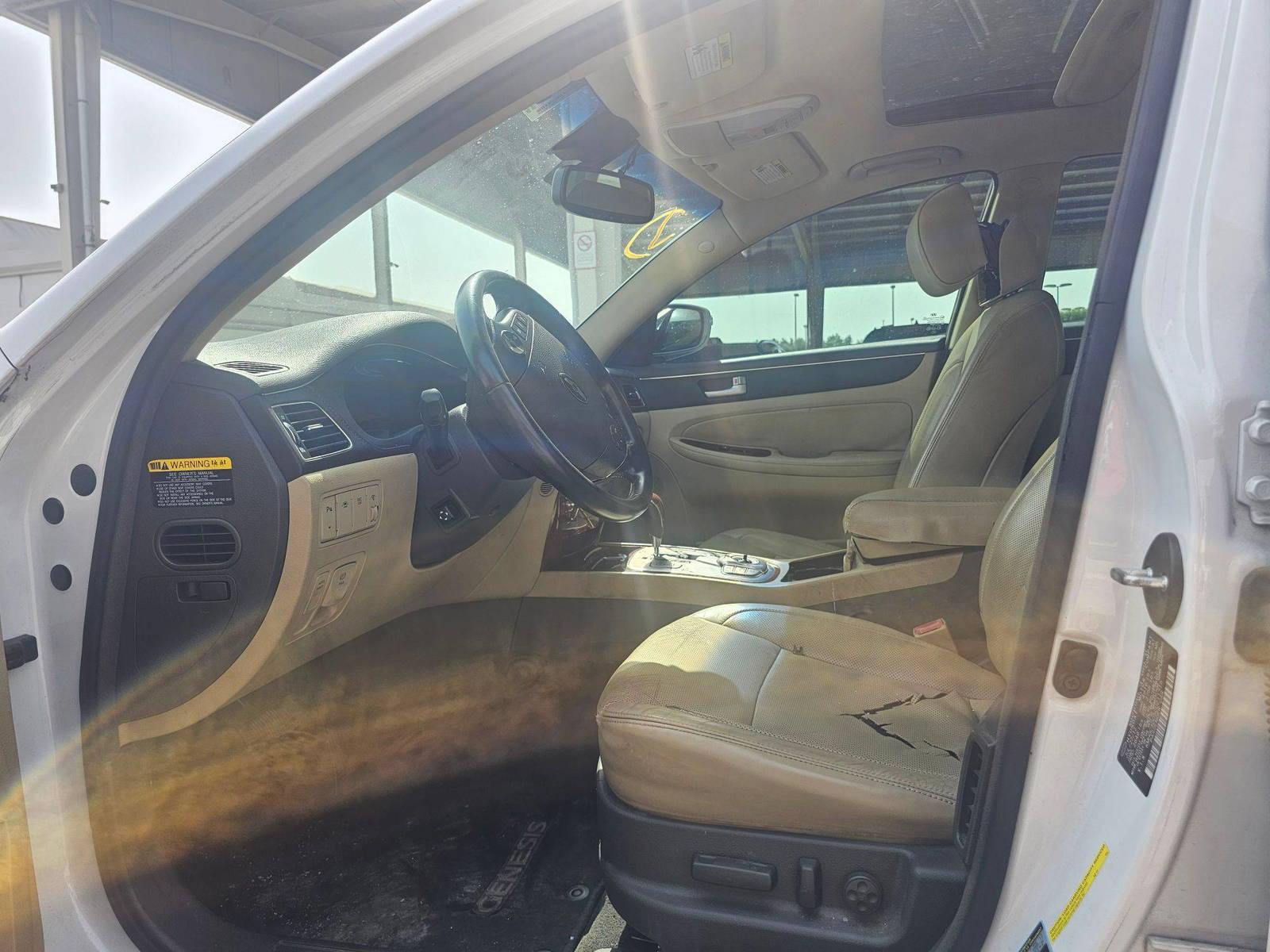 2012 HYUNDAI GENESIS — 186980 Miles — Lot DD5CU211715 — Souq - Marhaba Auctions Used Cars - Image 7