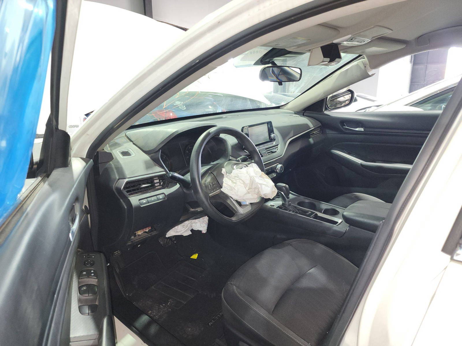 2022 NISSAN ALTIMA — 57617 Miles — Lot 324741 — Main - Marhaba Auctions Used Cars - Image 5
