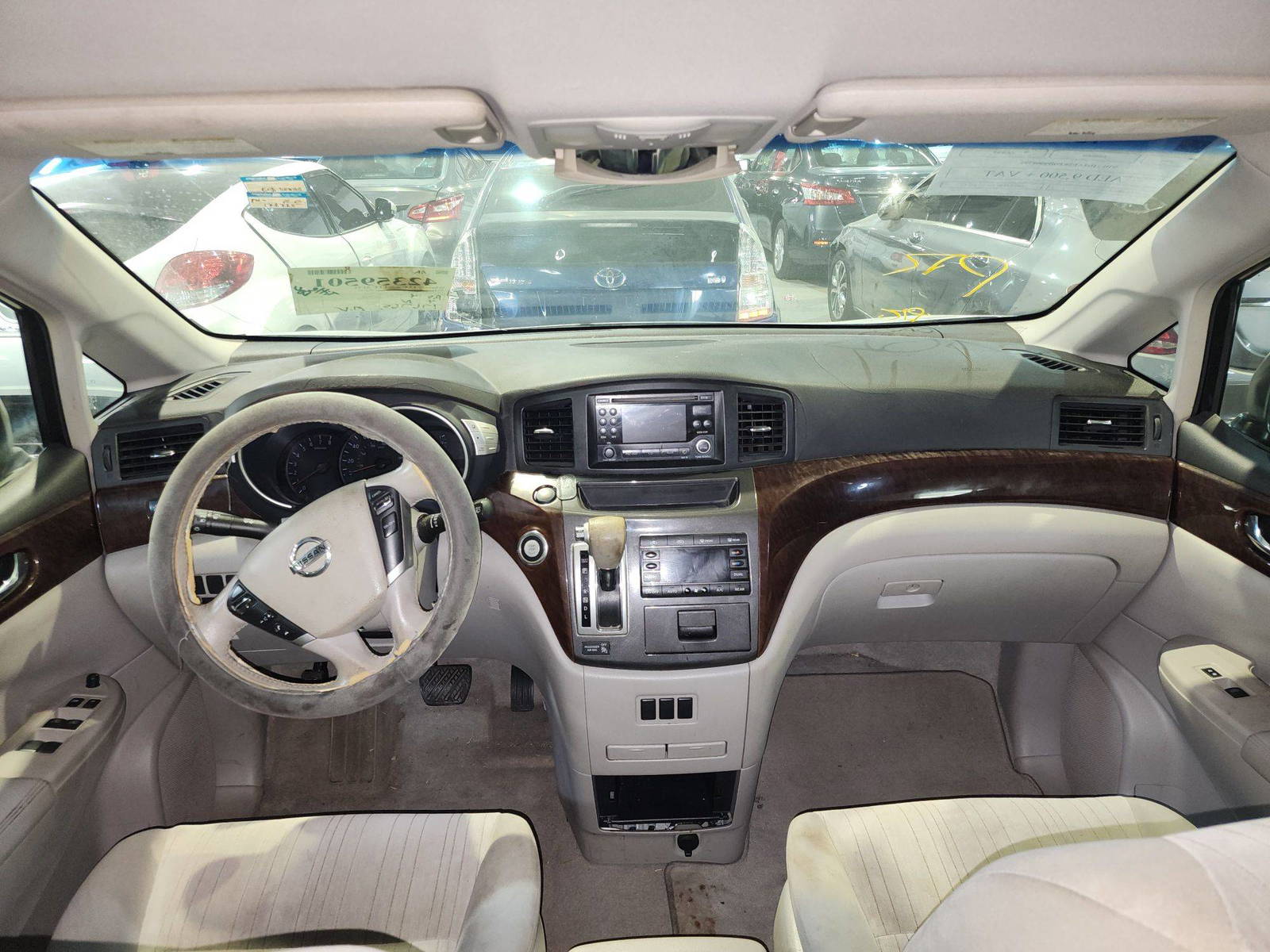 2011 NISSAN QUEST — 176765 Miles — Lot 9008792 — Al Quoz - Marhaba Auctions Used Cars - Image 8