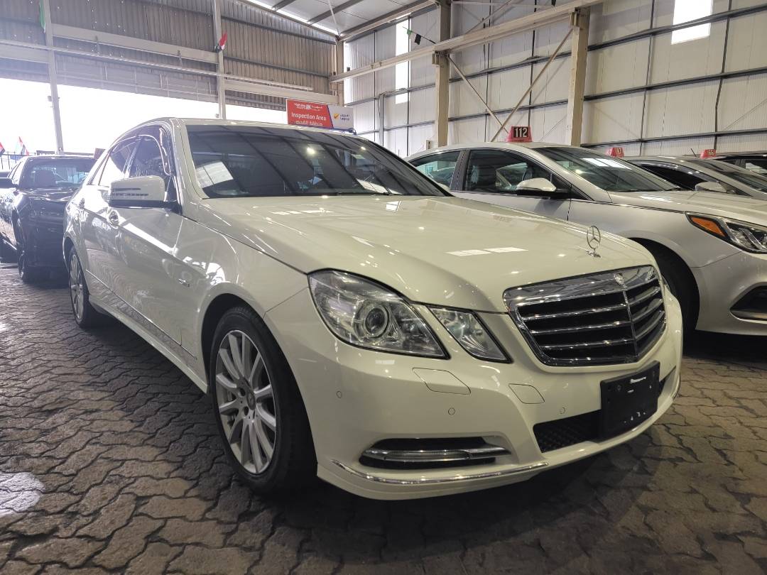 2009 MERCEDES BENZ E 350 — 172000 KM — Lot 1A042873 — Main - Marhaba Auctions Used Cars - Image 4
