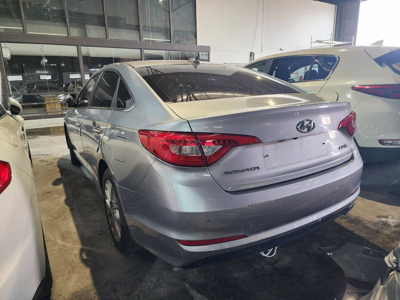 2017 HYUNDAI SONATA — 78368 KM — Lot A316816 — Souq - Marhaba Auctions Used Cars - Image 6