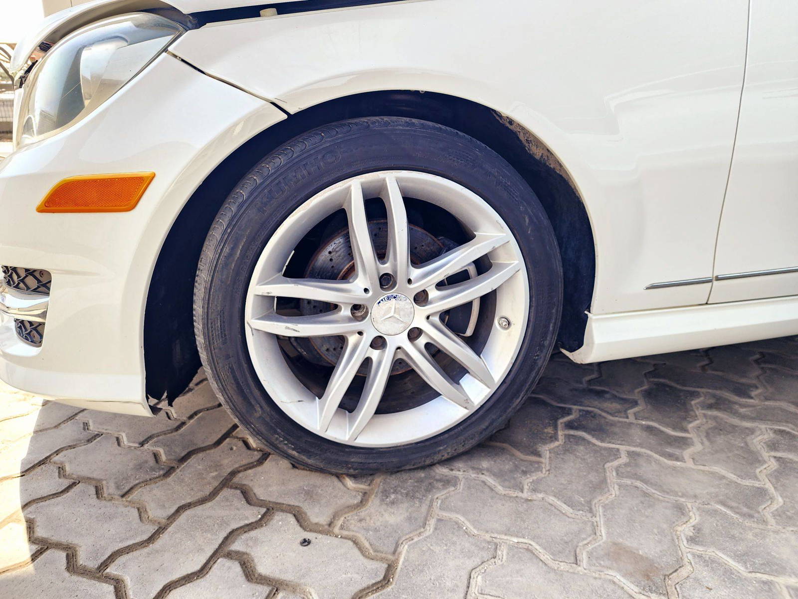 2014 MERCEDES BENZ C-250 — 93323 Miles — Lot 9ER303328 — Souq - Marhaba Auctions Used Cars - Image 11